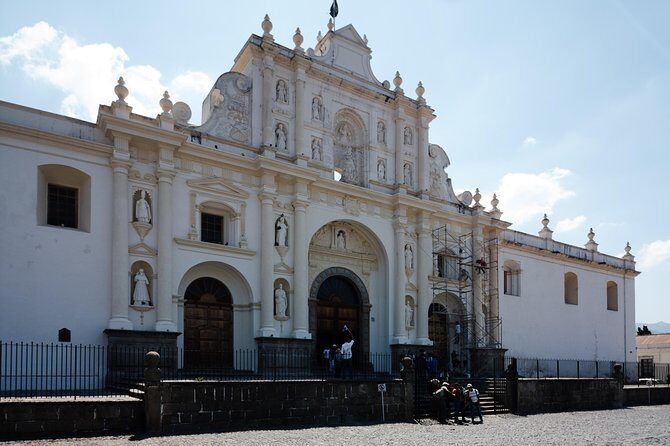 Antigua Guatemala Full-Day Shared City Tour - Plaza Central: Where Antigua Feels Like a Time Capsule