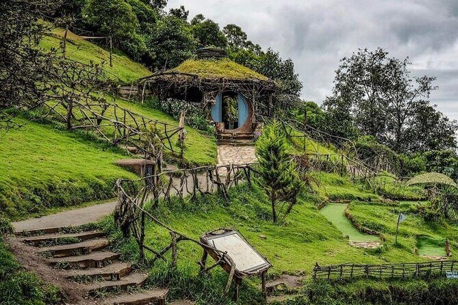Hobbitenango & Antigua Shared Day Tour - Antigua first stop: cobblestones, viewpoints, and a guide who points out what matters