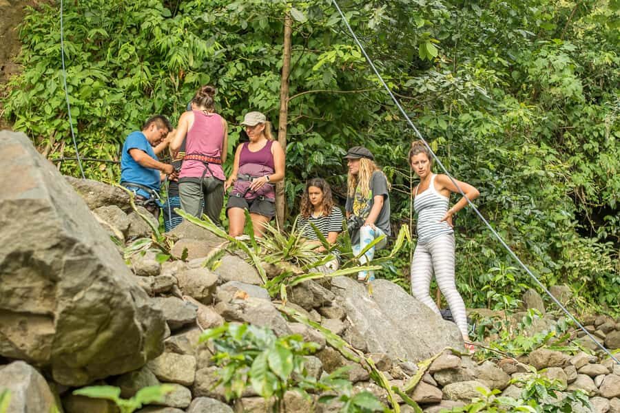 Kayak Hike Adventure. Visit Tzununa, Jaibalito, Santa Cruz - What to bring (and what to do with your feet)