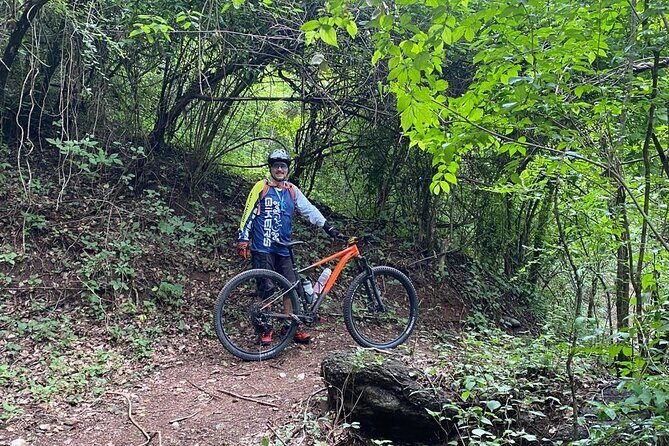 Mountain Bike Tour through Guatemala - The 25 km Tecpan Ride: beginner-strong, not beginner-easy